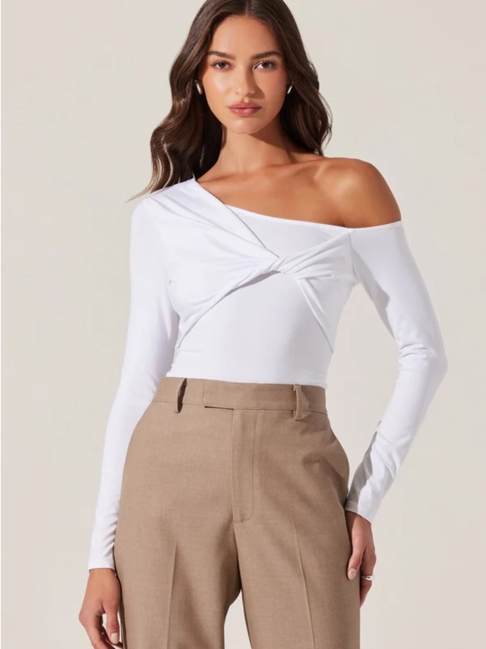 ASTR The Label White Twist Front Long Sleeve Top XS NWT